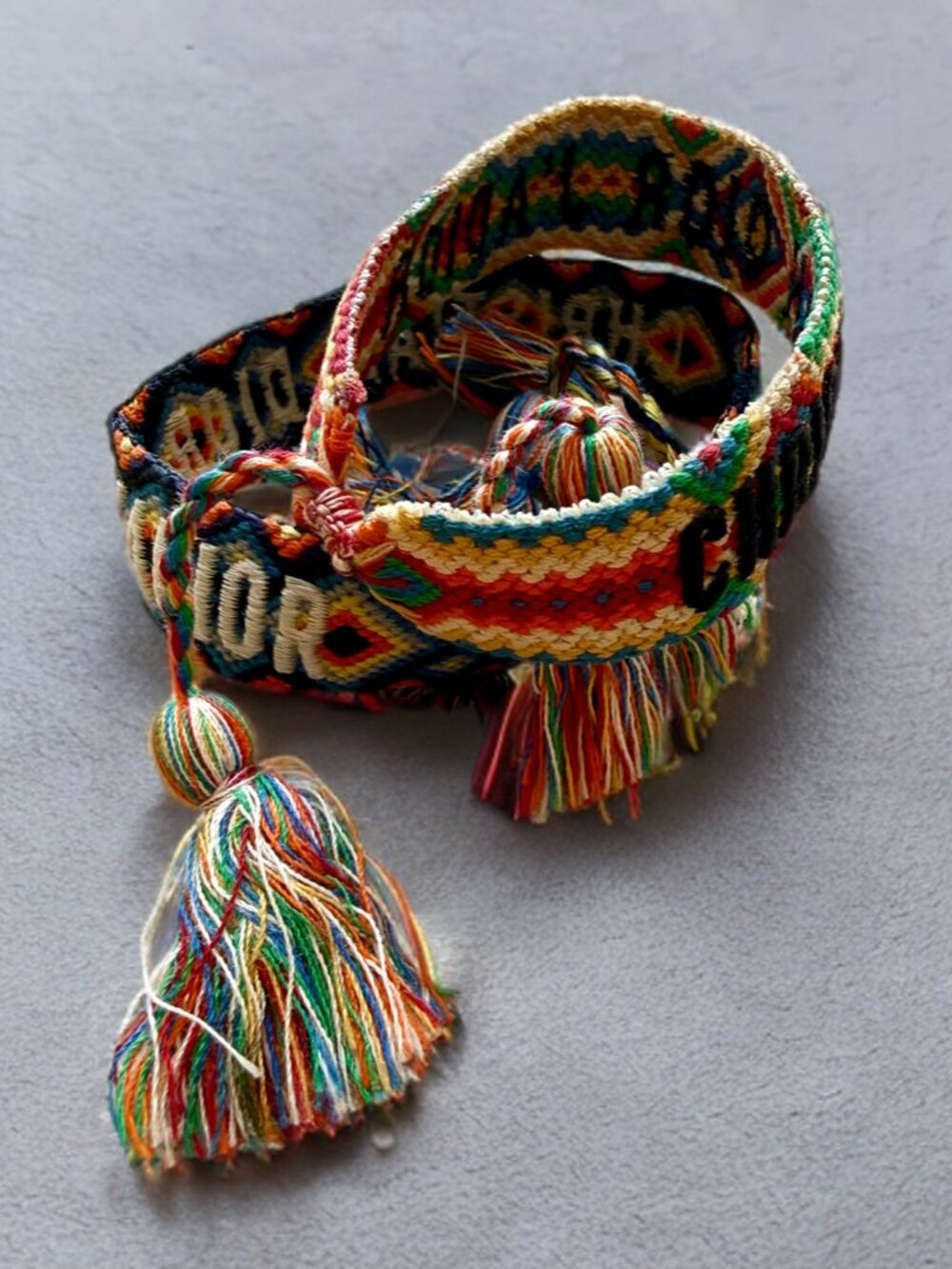 Christian Dior J'Adior Multicolor Woven Cotton Friendship Bracelets (2) - Picture 4 of 8